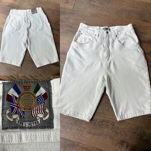 Vintage THE LIMITED White Denim High-Waisted Bermuda Shorts Sz 12(fits like 6/8)